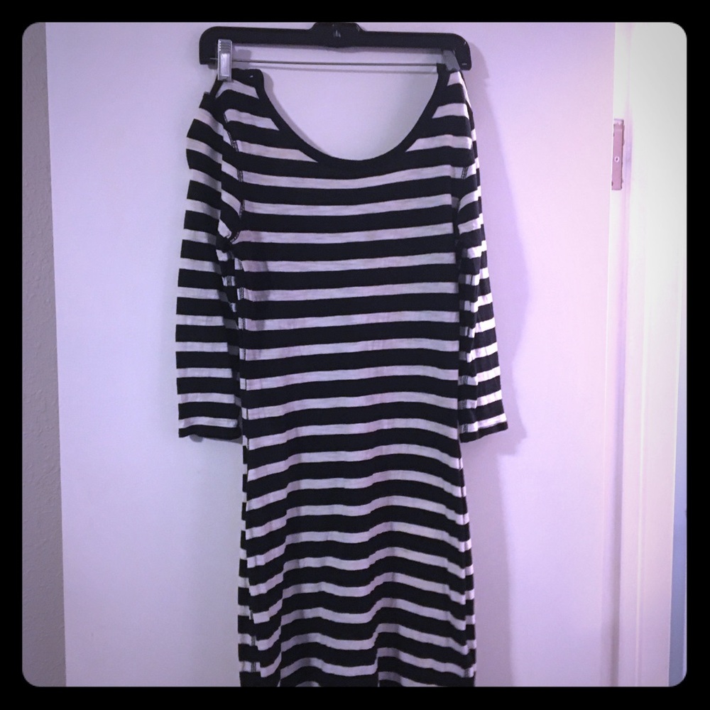 Mid length arm cotton sundress